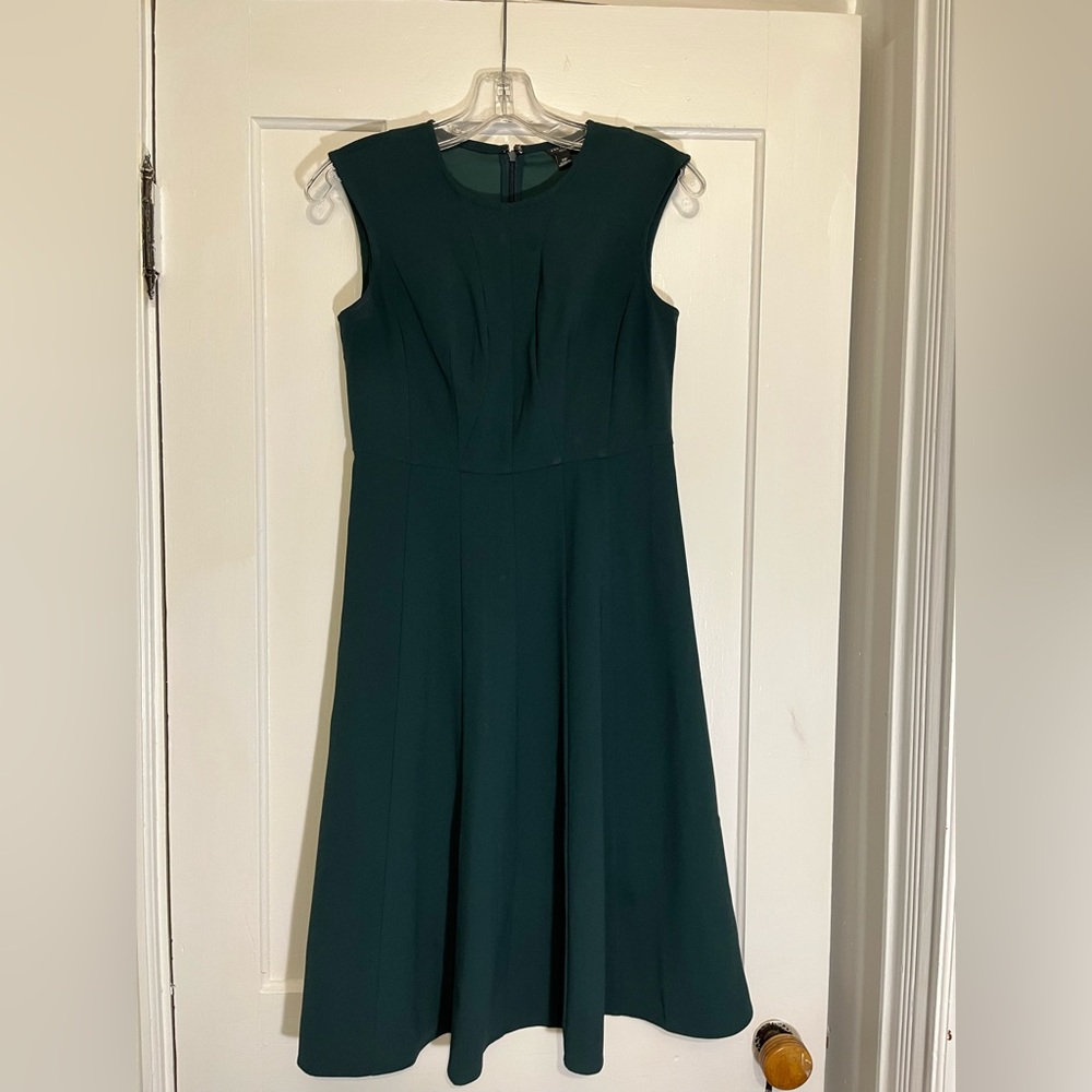 Ann Taylor Emerald Green Dress size 2 Petite